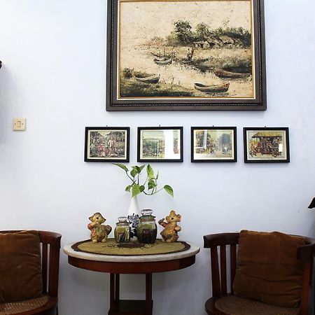 Griya Kedasih Guesthouse Джок'якарта Екстер'єр фото