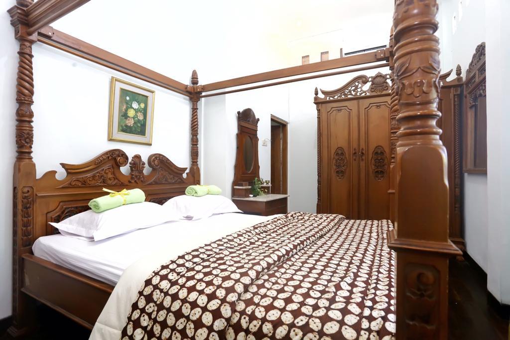Griya Kedasih Guesthouse Джок'якарта Екстер'єр фото